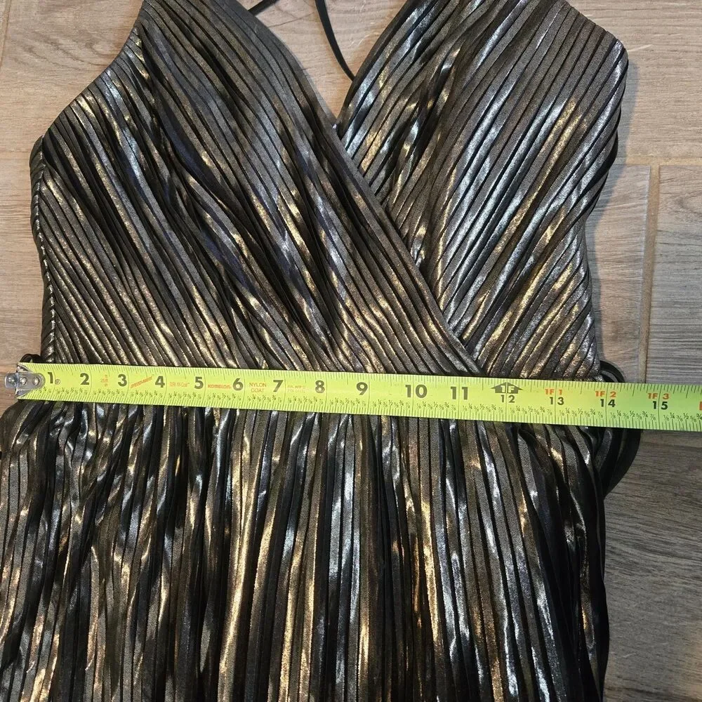 Galina Signature Sz 4 Metallic pleated a-line/slit bridesmaid formal dress prom